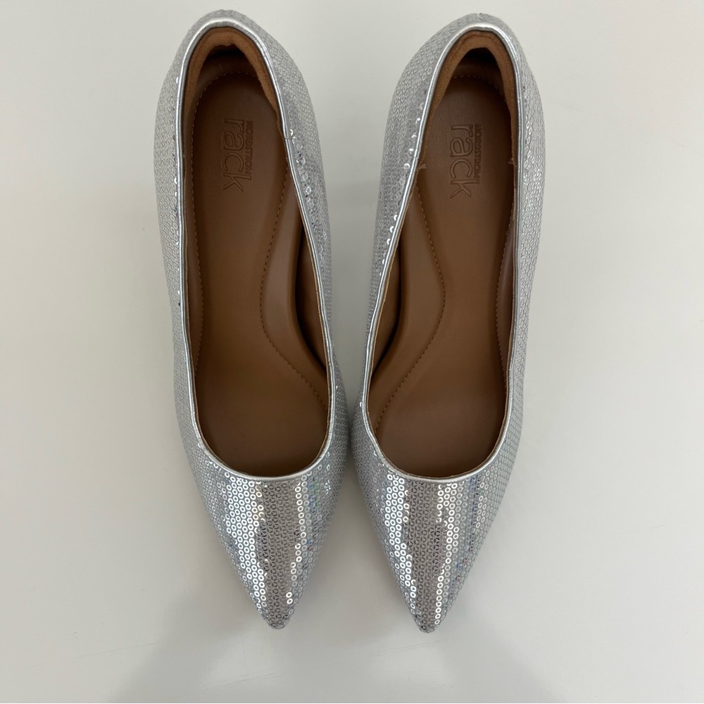 NORDSTROM Paige Pointed Toe Sequin Pump In Silver NEW - Picture 5 of 13